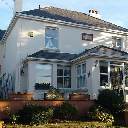 샐컴 Little Orchard House B&B 외부 사진